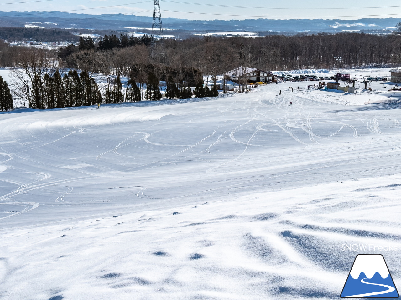 安平町営安平山スキー場｜こんなスキー場が近所にあったら最高…。コンパクトなのに飽きの来ない『あんぺいざん』スキー場♪
